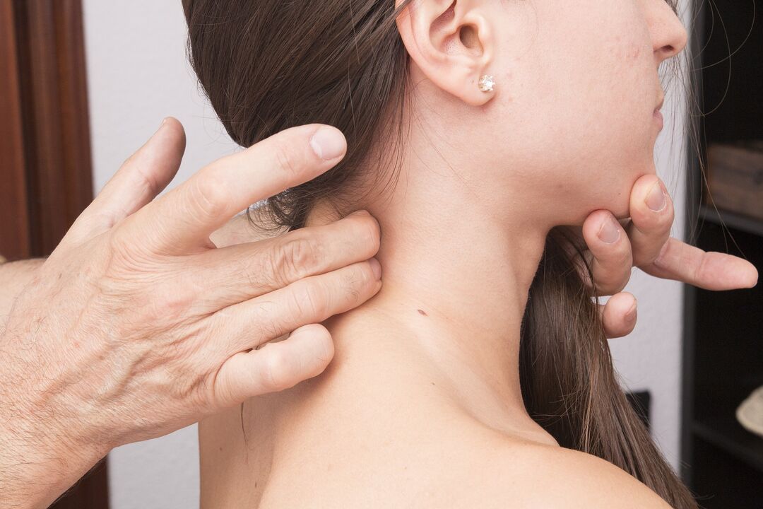 Symptoms of neck pain