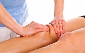 Massage for arthrosis of the knee joint